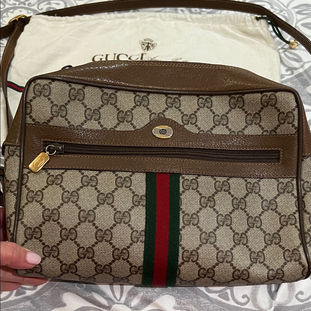 Gucci Brown GG Supreme Canvas Messenger with Green-Red Web